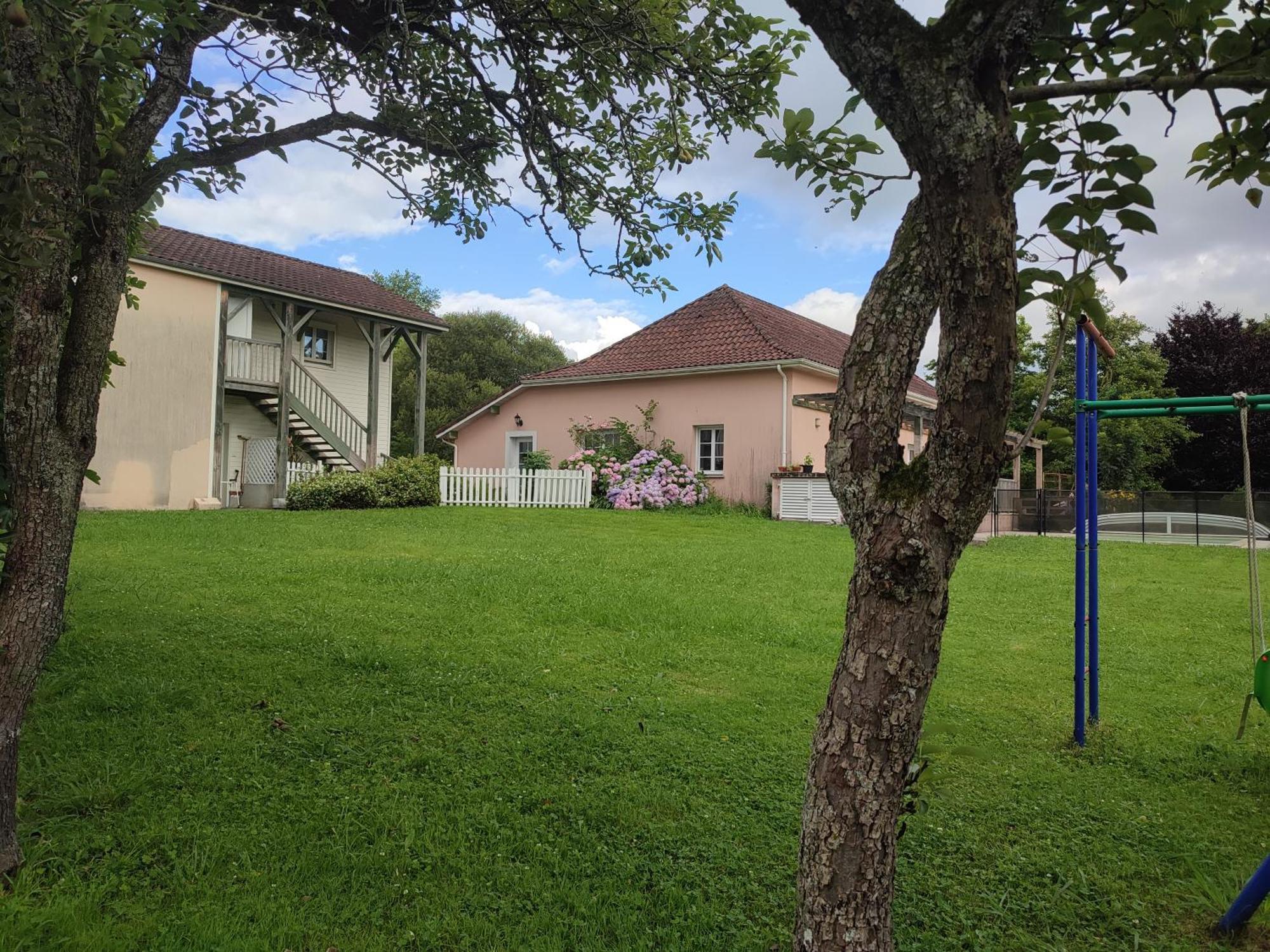 De Couleurs Et D'Eau Fraiche Bed & Breakfast Navarrenx Bagian luar foto